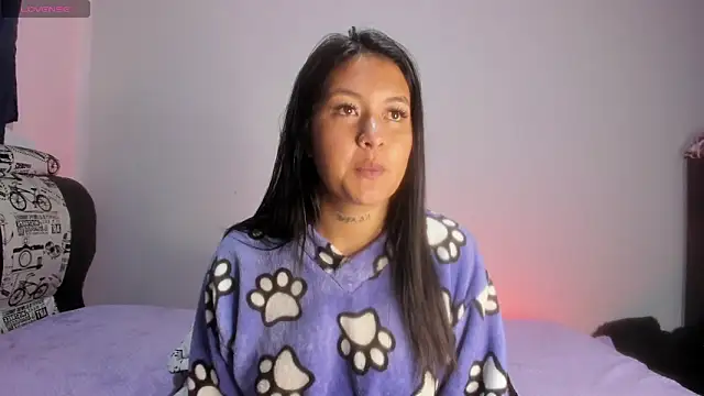 Snapshot of Sharlottee__ chatting on 02-09-26, 09:35 Sharlottee online show from 02-09-26, 09:35