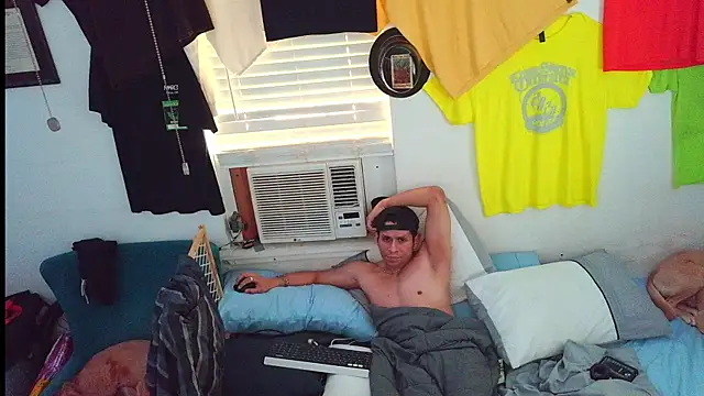 Snapshot of JokerAndyKenwood chatting on 02-23-26, 02:47 JokerAndyKenwood online show from 02-23-26, 02:47