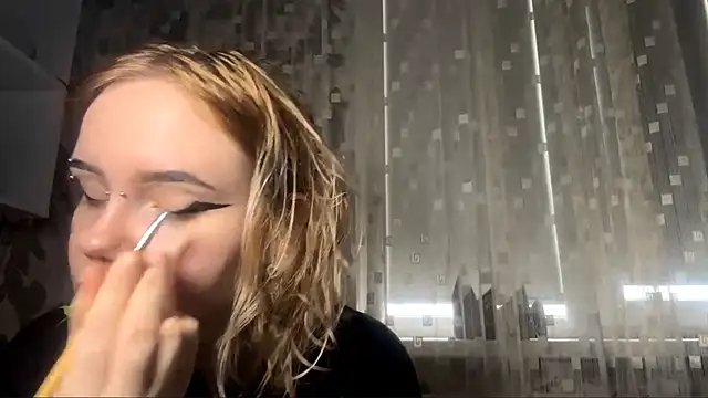 Snapshot of LedAffinity chatting on 02-25-26, 07:40 LedAffinity online show from 02-25-26, 07:40