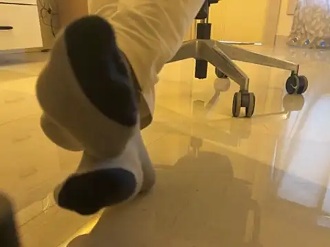 Snapshot of badassmaster42r chatting on 02-15-26, 11:30 badassmaster42r online show from 02-15-26, 11:30