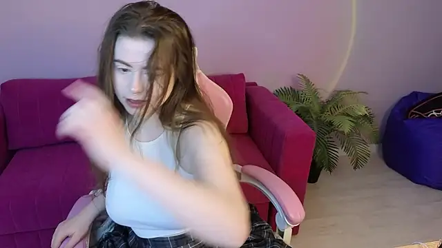 LovingWhisperr online show from 02-07-26, 01:20