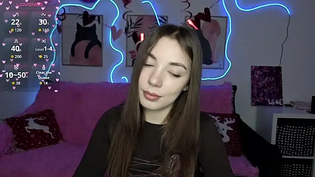 Snapshot of Adriennes chatting on 02-18-26, 02:24 Adriennes online show from 02-18-26, 02:24