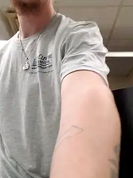 Snapshot of Horus1922 chatting on 02-18-26, 06:37 Horus1922 online show from 02-18-26, 06:37