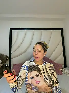 Snapshot of Angelicalove07 chatting on 02-25-26, 10:19 Angelicalove07 online show from 02-25-26, 10:19