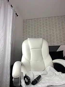 Snapshot of Mia_rivers__ chatting on 02-20-26, 07:36 Mia rivers online show from 02-20-26, 07:36