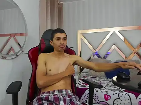 MiaANDrony online show from 02-06-26, 12:41