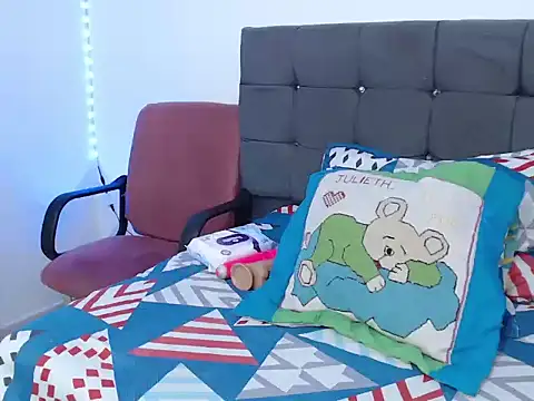 Snapshot of latin_riahnna_jp chatting on 02-11-26, 11:26 latin riahnna jp online show from 02-11-26, 11:26