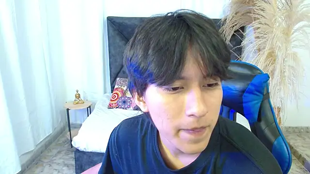 nikoo 18 online show from 02-25-26, 01:43