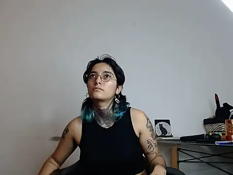 Snapshot of Ivyravens chatting on 02-06-26, 11:19 Ivyravens online show from 02-06-26, 11:19