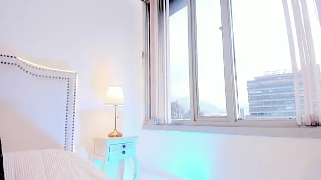 Snapshot of Charlote_Harper chatting on 02-23-26, 07:44 Charlote Harper online show from 02-23-26, 07:44