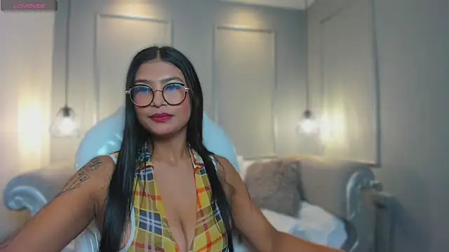 MiaSmit  online show from 03-04-26, 03:01