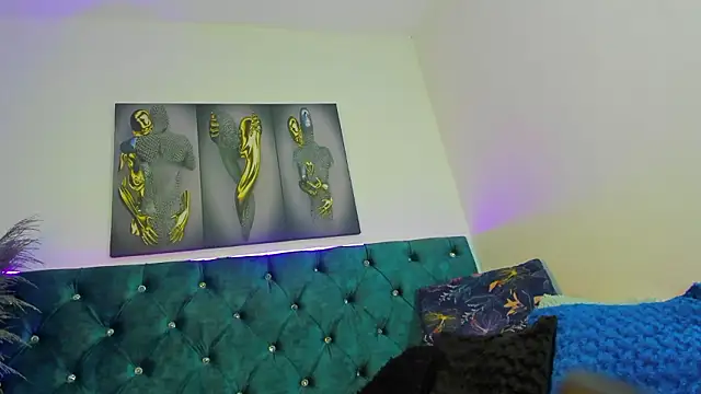 Snapshot of Roxanna_0 chatting on 02-24-26, 11:52 Roxanna 0 online show from 02-24-26, 11:52