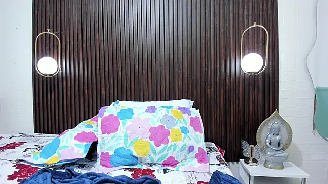 Snapshot of VictoriiaCarsoon chatting on 02-08-26, 12:08 VictoriiaCarsoon online show from 02-08-26, 12:08