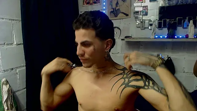 Snapshot of paul-mendezx chatting on 02-14-26, 05:48 paul-mendezx online show from 02-14-26, 05:48