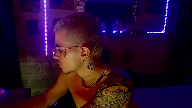 Snapshot of paul-mendezx chatting on 02-25-26, 05:39 paul-mendezx online show from 02-25-26, 05:39