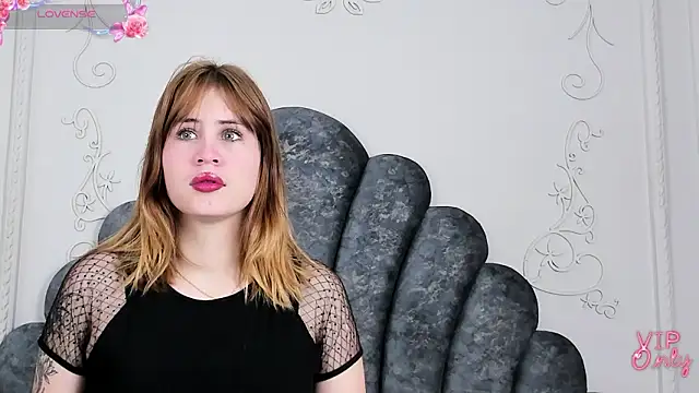 Snapshot of Amelia-Grace chatting on 02-26-26, 03:11 Amelia-Grace online show from 02-26-26, 03:11