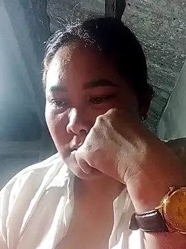 Snapshot of bongtuyet11 chatting on 02-17-26, 11:07 bongtuyet11 online show from 02-17-26, 11:07