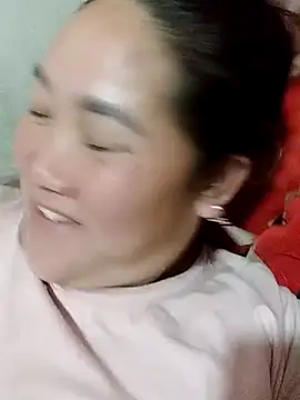 Snapshot of bongtuyet11 chatting on 02-25-26, 05:06 bongtuyet11 online show from 02-25-26, 05:06