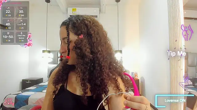 Snapshot of NoaMalak7 chatting on 02-18-26, 07:43 NoaMalak7 online show from 02-18-26, 07:43