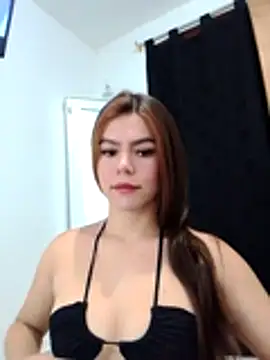 Snapshot of EmiNavarro chatting on 07-05-26, 10:39 EmiNavarro online show from 07-05-26, 10:39
