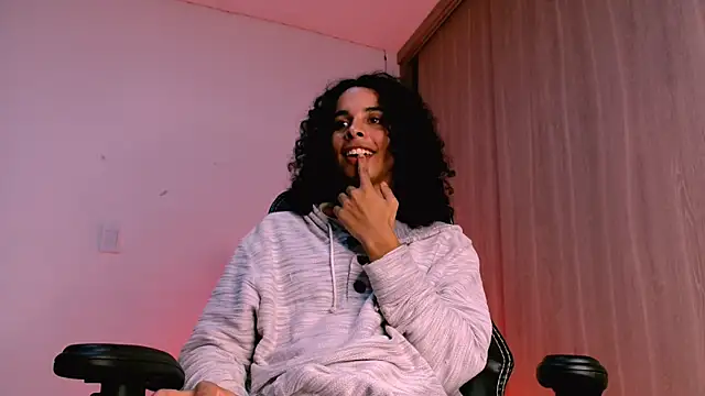 Snapshot of Dann-Winner chatting on 02-24-26, 03:37 Dann-Winner online show from 02-24-26, 03:37