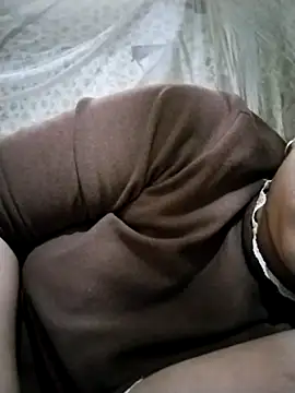 Snapshot of Erika--006 chatting on 02-20-26, 03:58 Erika--006 online show from 02-20-26, 03:58