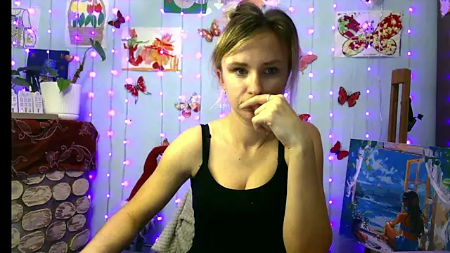 Snapshot of HarleyWidLife chatting on 03-01-26, 03:47 HarleyWidLife online show from 03-01-26, 03:47