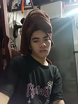 Snapshot of Wildcam21 chatting on 02-20-26, 05:26 Wildcam21 online show from 02-20-26, 05:26