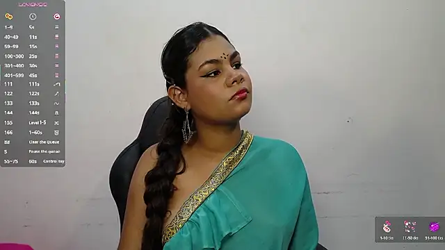 Snapshot of yaazhinii chatting on 02-20-26, 11:43 yaazhinii online show from 02-20-26, 11:43