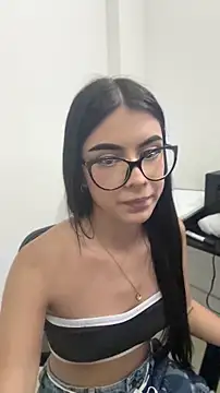 Lili Stone  online show from 04-10-26, 05:45