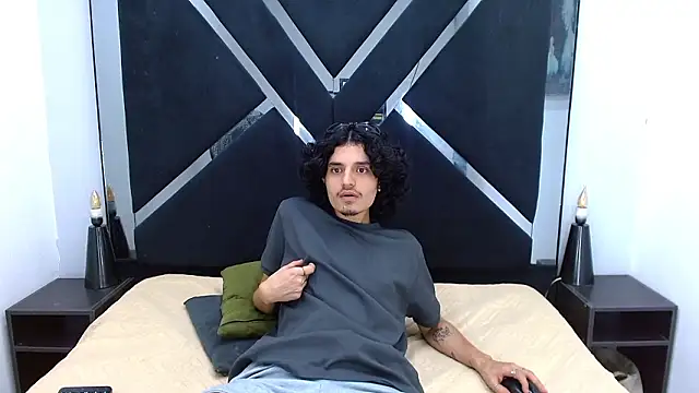 Snapshot of SamiSaturno chatting on 03-03-26, 07:31 SamiSaturno online show from 03-03-26, 07:31