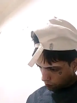 Snapshot of CubanoxxxSex chatting on 02-20-26, 08:31 CubanoxxxSex online show from 02-20-26, 08:31