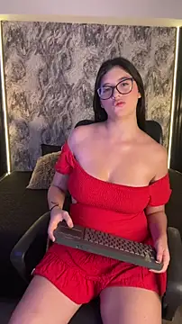 Dahlia-Rose online show from 02-11-26, 07:52