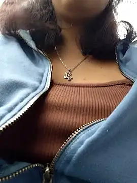 Snapshot of Mari-98 chatting on 02-24-26, 07:01 Mari-98 online show from 02-24-26, 07:01