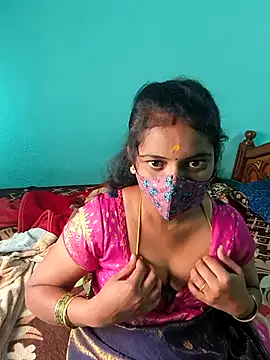 Snapshot of Tamilkannadacouple chatting on 02-07-26, 08:18 Tamilkannadacouple online show from 02-07-26, 08:18