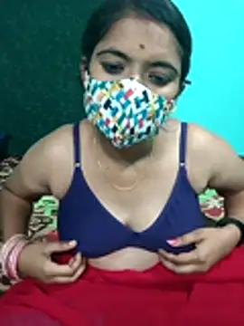 Snapshot of Tamilkannadacouple chatting on 02-26-26, 05:23 Tamilkannadacouple online show from 02-26-26, 05:23