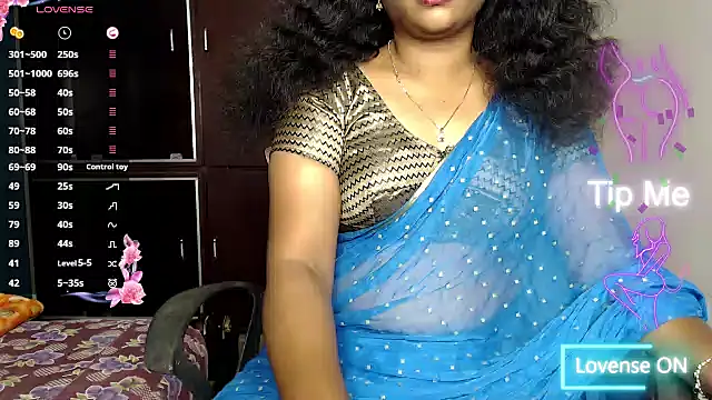 Snapshot of VixenNandhu chatting on 02-27-26, 05:24 VixenNandhu online show from 02-27-26, 05:24