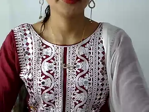 Snapshot of Mehaak_ chatting on 02-15-26, 05:37 Mehaak online show from 02-15-26, 05:37