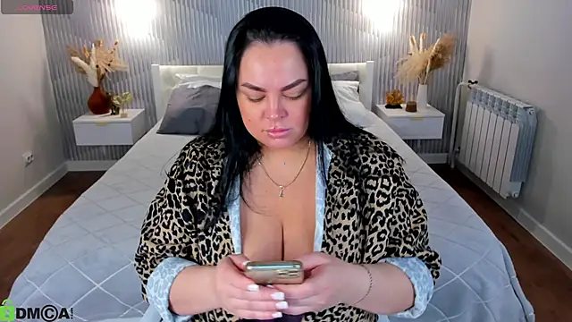 adele crown online show from 02-19-26, 01:23