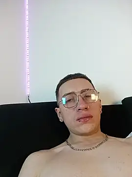 Emmanuel Lust online show from 02-11-26, 01:38