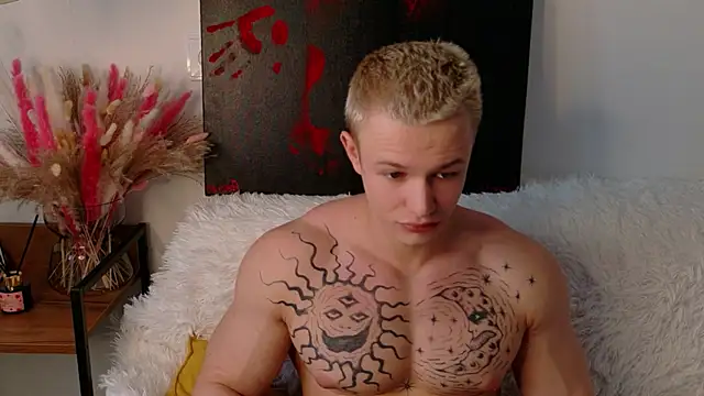 Snapshot of SterlingNoir chatting on 02-12-26, 10:10 SterlingNoir online show from 02-12-26, 10:10