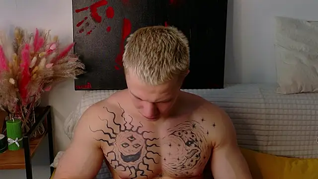 Snapshot of SterlingNoir chatting on 02-18-26, 09:38 SterlingNoir online show from 02-18-26, 09:38