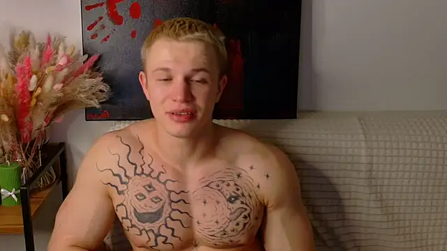 Snapshot of SterlingNoir chatting on 02-19-26, 10:39 SterlingNoir online show from 02-19-26, 10:39