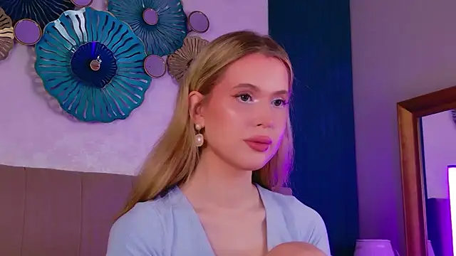 Snapshot of Beckie_White chatting on 02-27-26, 09:15 Beckie White online show from 02-27-26, 09:15