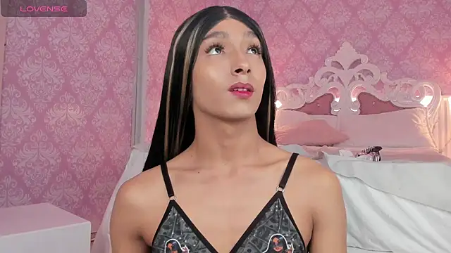 Snapshot of _AdharaSkinny chatting on 02-17-26, 03:14 AdharaSkinny online show from 02-17-26, 03:14