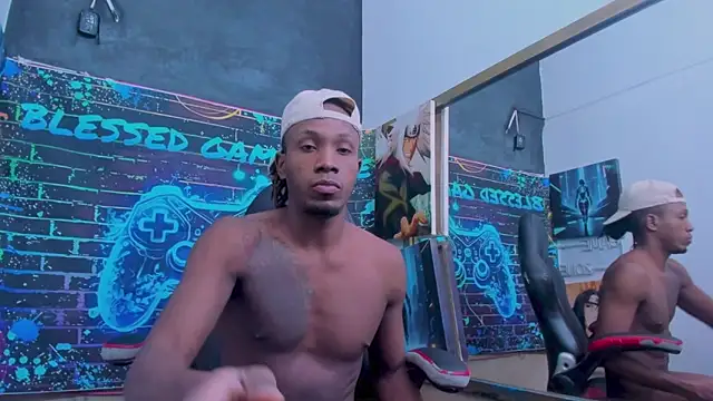 Jeanpieroo26 online show from 02-12-26, 07:42