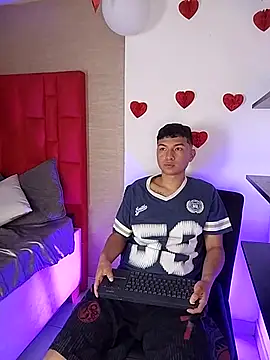 Snapshot of Liam_Sean chatting on 02-26-26, 02:05 Liam Sean online show from 02-26-26, 02:05