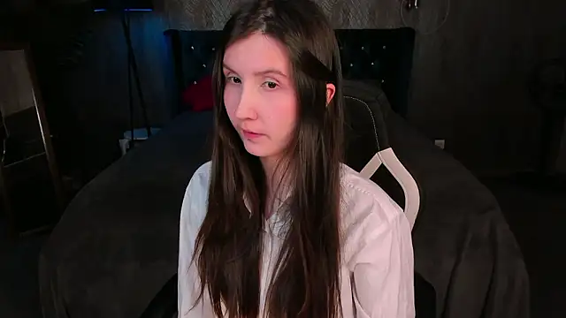 Snapshot of avrora_shy_ chatting on 02-10-26, 05:17 avrora shy online show from 02-10-26, 05:17