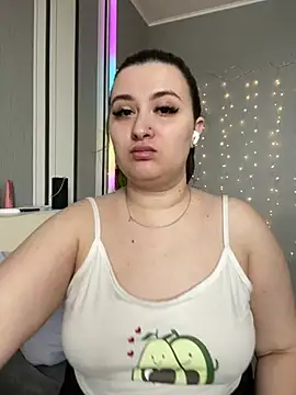 lipsi vikki online show from 02-25-26, 07:40