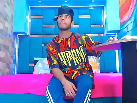 warmNoah online show from 03-11-26, 07:42